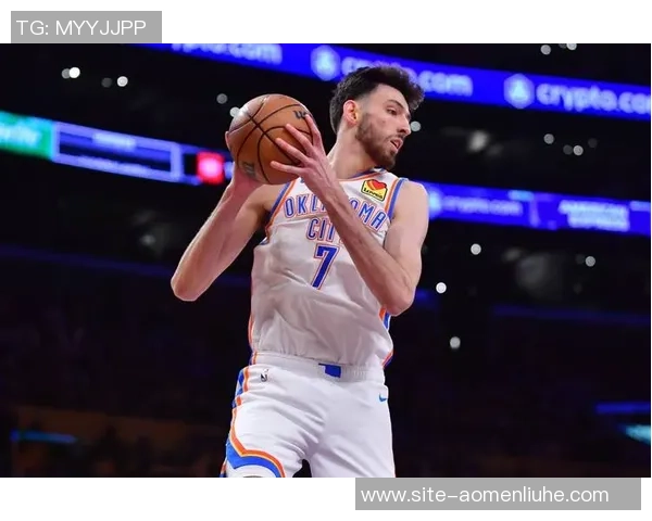 切特霍姆格伦的崛起与未来展望:新一代篮球巨星的成长之路 切特霍姆格伦的崛起与未来展望:新一代篮球巨星的成长之路