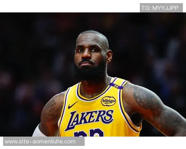 勒布朗詹姆斯:篮球场上的传奇巨星与时代偶像的崛起之路 勒布朗詹姆斯:篮球场上的传奇巨星与时代偶像的崛起之路