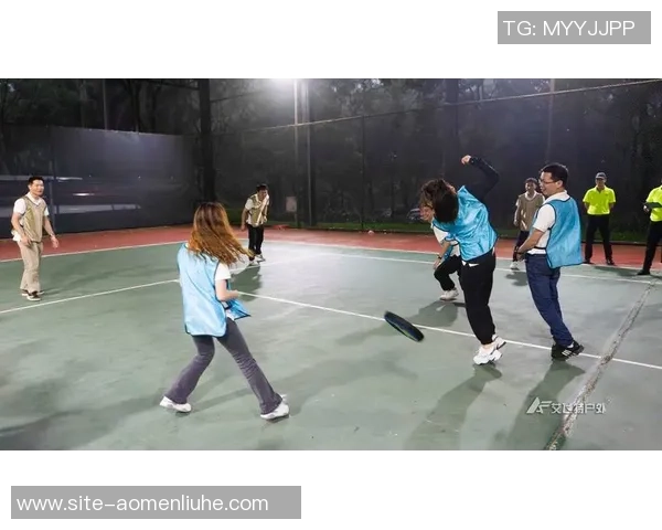 周芳独家揭秘飞盘技巧与心得分享助你轻松掌握这项运动的魅力与乐趣 周芳独家揭秘飞盘技巧与心得分享助你轻松掌握这项运动的魅力与乐趣